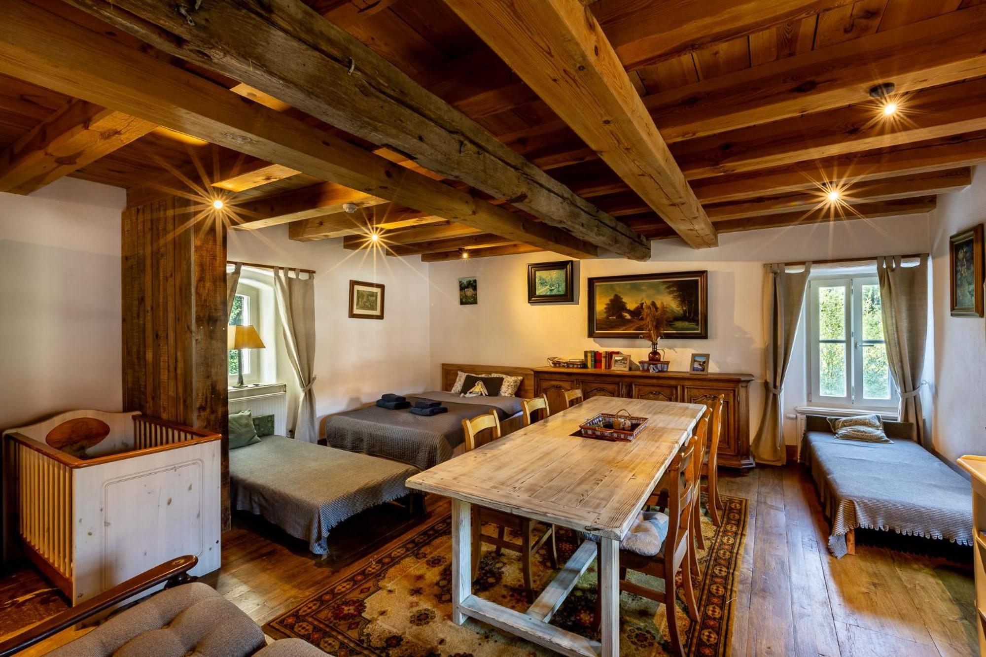 Gosciniec Pod Zajacem Bed & Breakfast Oleśnica Екстериор снимка
