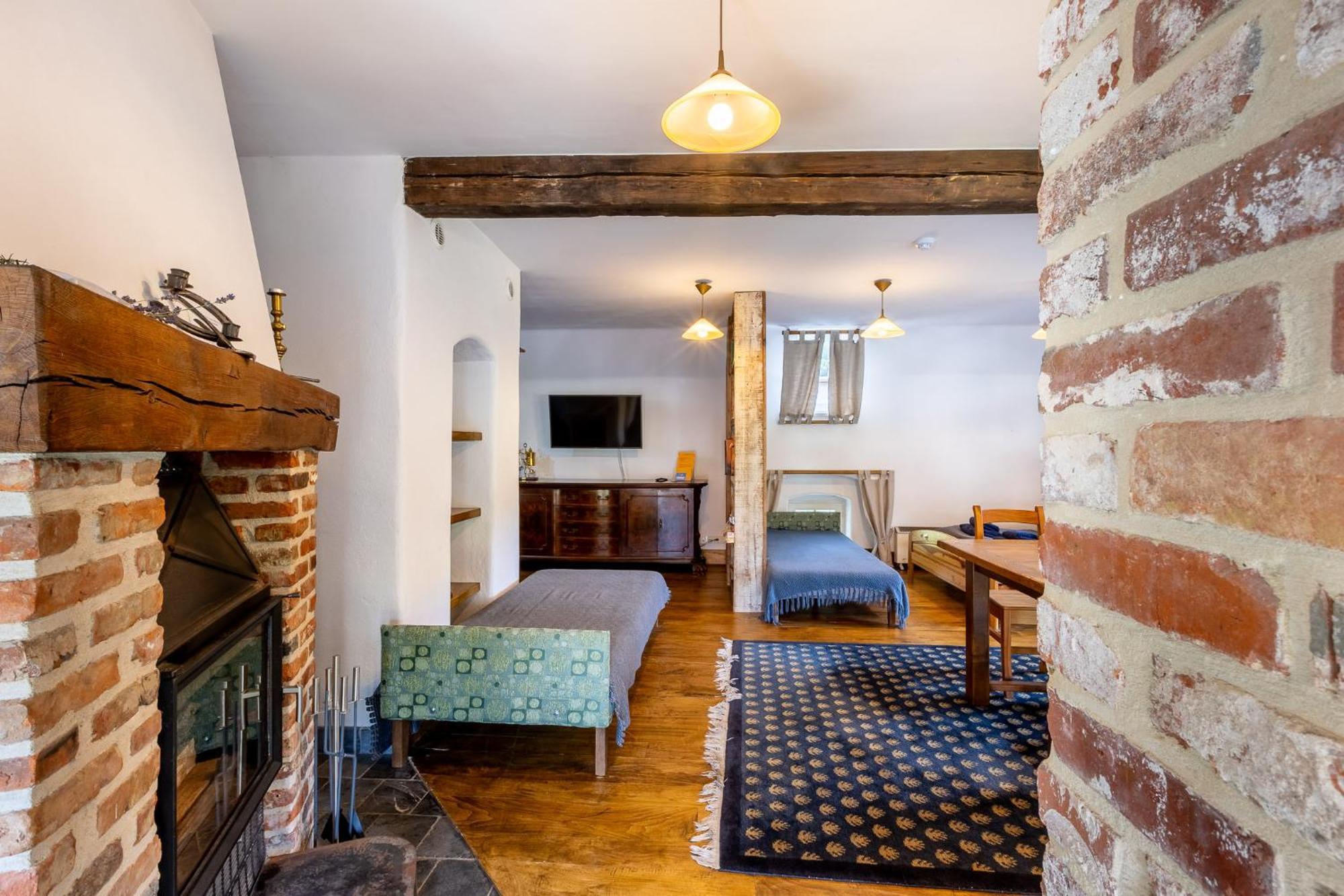 Gosciniec Pod Zajacem Bed & Breakfast Oleśnica Екстериор снимка