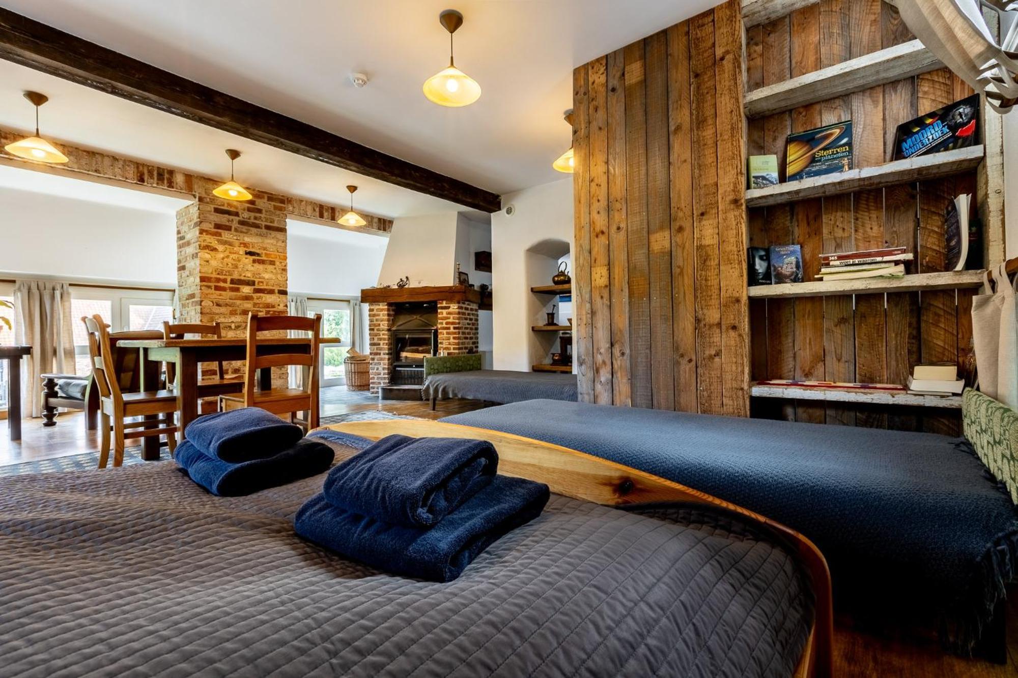 Gosciniec Pod Zajacem Bed & Breakfast Oleśnica Екстериор снимка