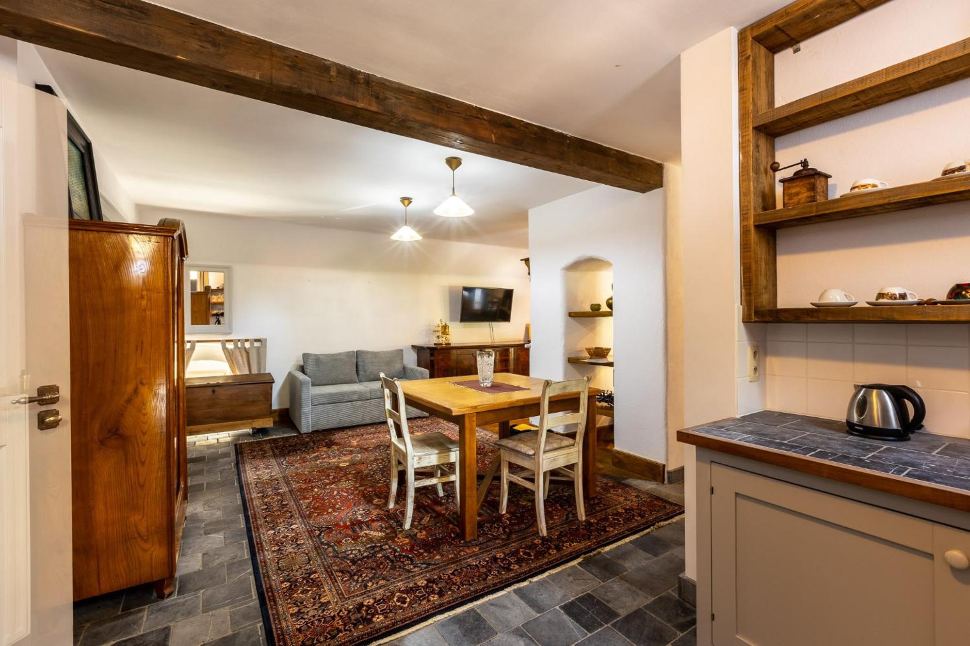 Gosciniec Pod Zajacem Bed & Breakfast Oleśnica Екстериор снимка