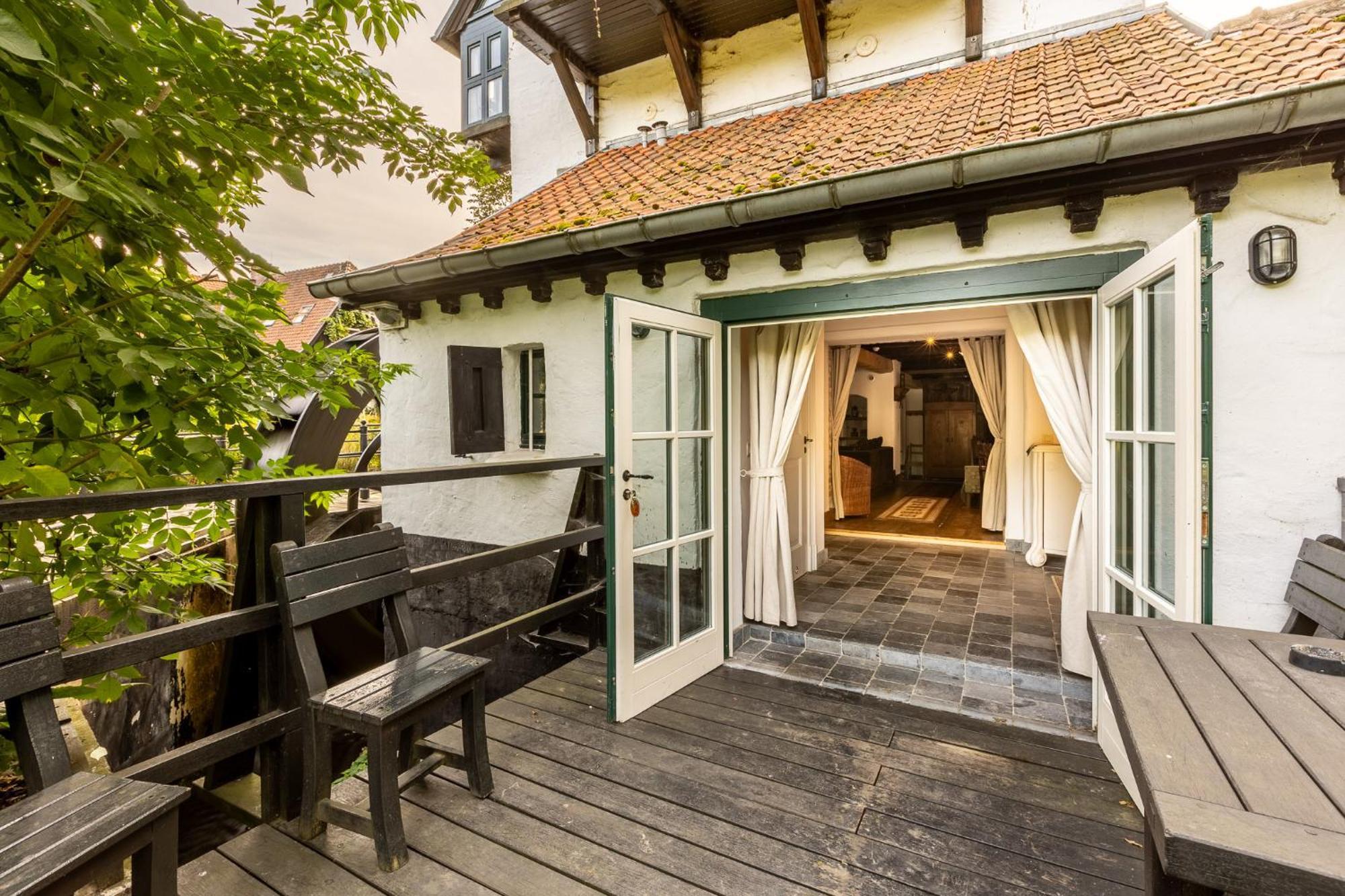 Gosciniec Pod Zajacem Bed & Breakfast Oleśnica Екстериор снимка