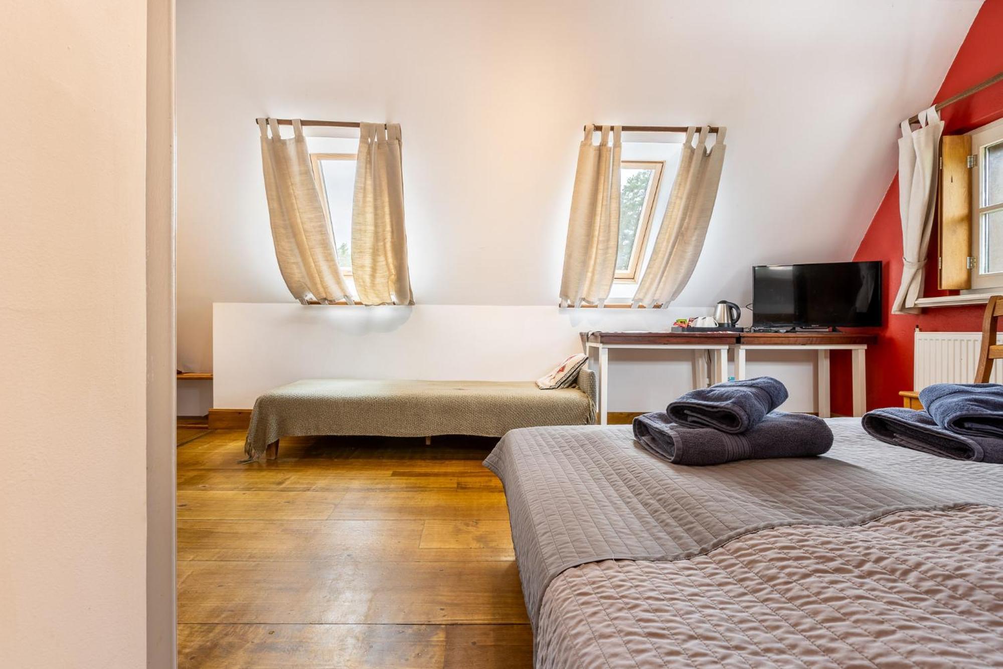 Gosciniec Pod Zajacem Bed & Breakfast Oleśnica Екстериор снимка